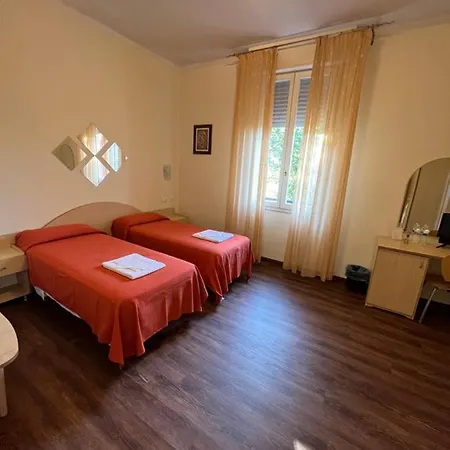 Hotel Degli Dei *